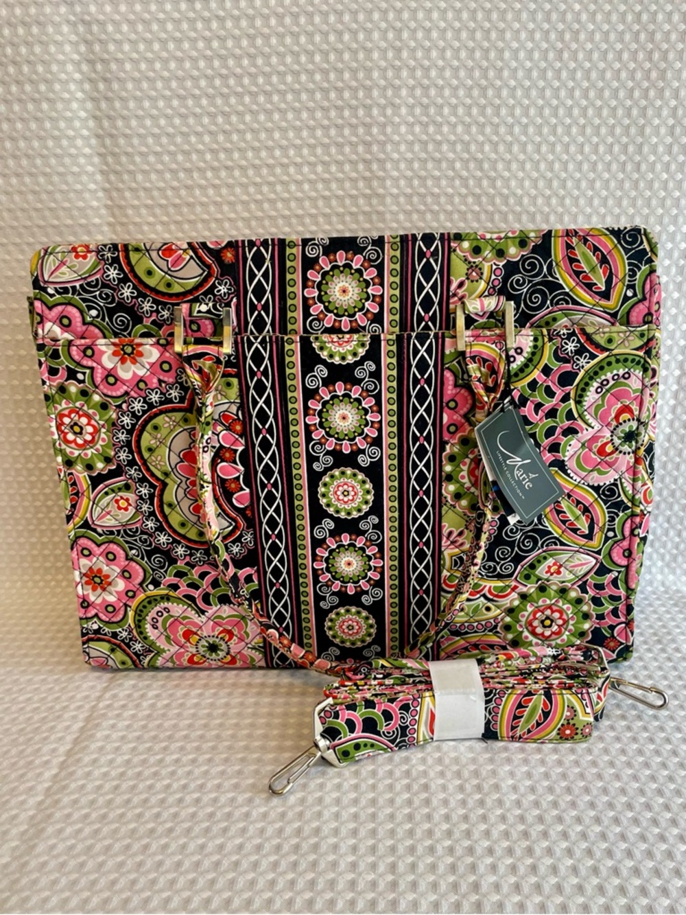 MARIE Lifestyle Collection Sommerset Green Quilted Floral NWT Laptop Bag